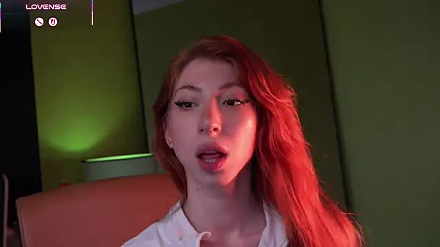 Mia_Daddysgirl_ live cam on StripChat