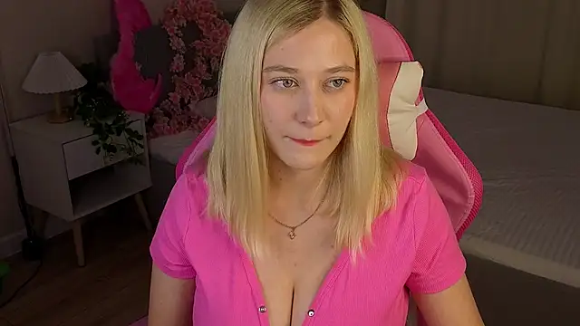 AmeliaxCandy live cam on StripChat