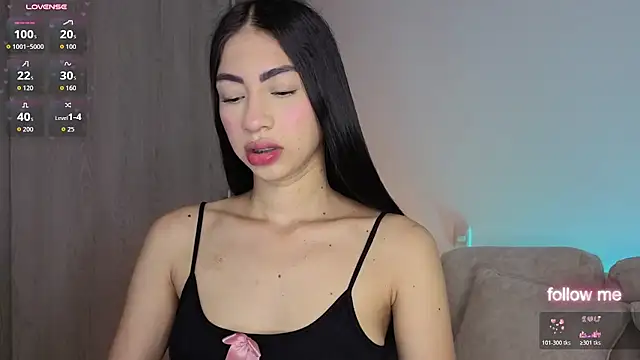 alannahh live cam on StripChat