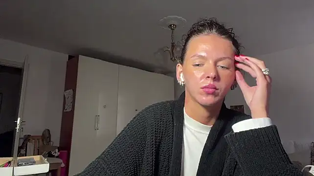 JanelEheler live cam on StripChat