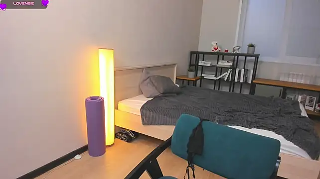 MarviSinner live cam on StripChat