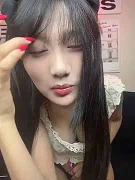 xiaoxiao1001 live cam on StripChat