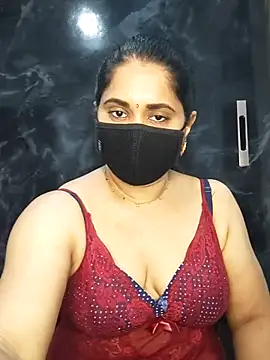 doly_thebubbly live cam on StripChat