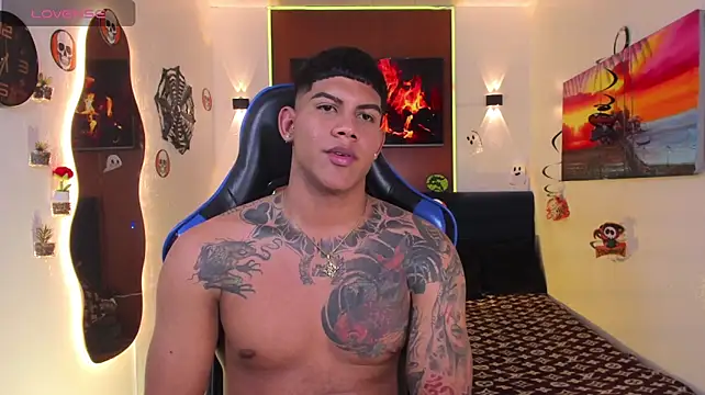 Damian_latinxxx live cam on StripChat