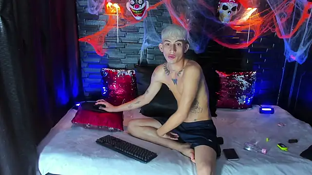 jake_bunny1 live cam on StripChat