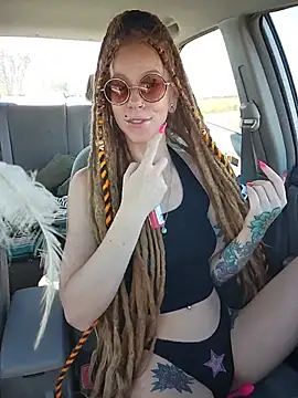 lucidlucy (F young) - Panties off & shake some booty