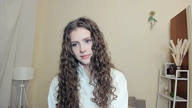 MaricruzSauders live cam on StripChat