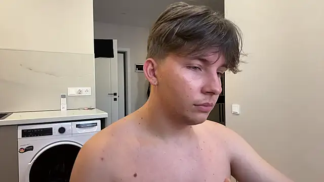 FlinsEuphoria live cam on StripChat