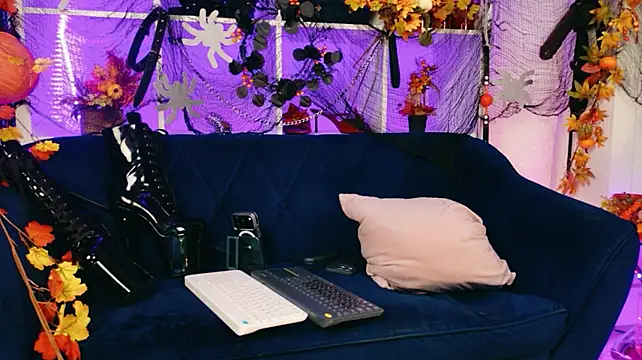 Ella__Kross webcam