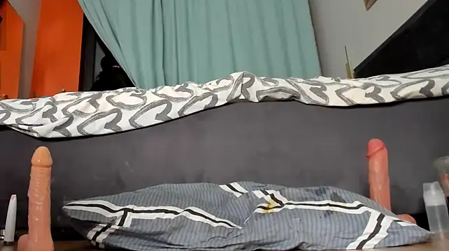 miraqqwerty live sex cam