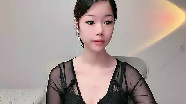 vivi_an live cam on StripChat