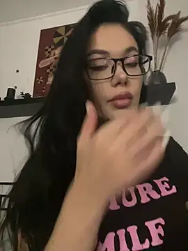 SashaAiko live cam on StripChat