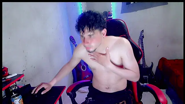 atom_hot (M young) - cum cum delicius