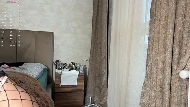 JuliaPierce webcam