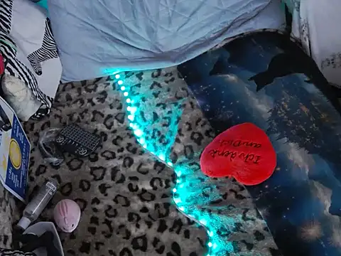 Floschae live cam on StripChat