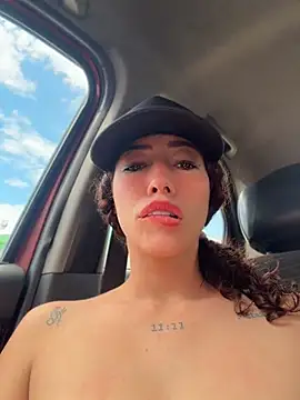 roxyrougee live sex cam