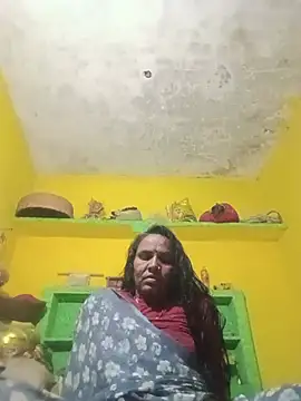 Priya_cutR