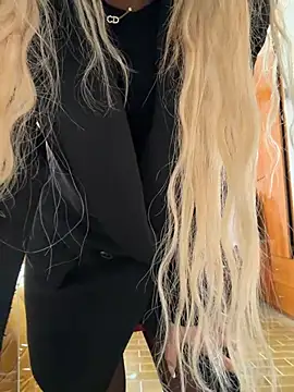 Thegirlofthemirror