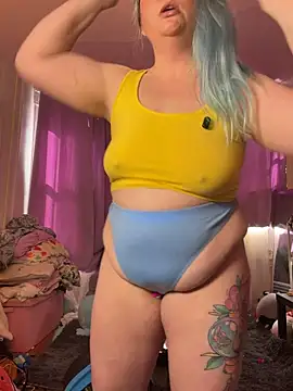 KawaiiKiki_247 live cam on StripChat