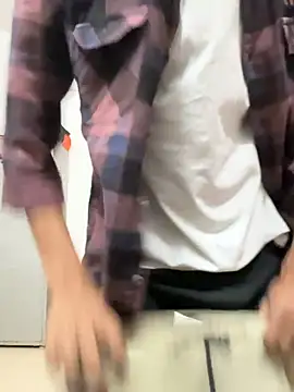 Indorecockyboy live cam on StripChat