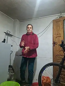 isabellecraft (F milf) - Fingers în ass
