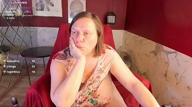 KellyPerfection live cam on StripChat