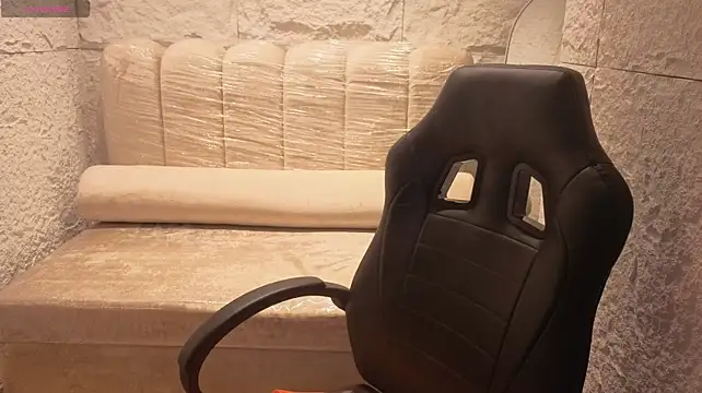 nina_sweet_cn live cam on StripChat