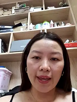 Jennie_dogy live cam on StripChat