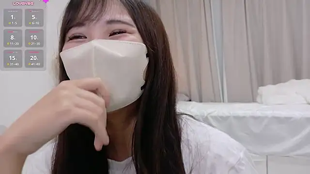 Nemu_chan_ live cam on StripChat