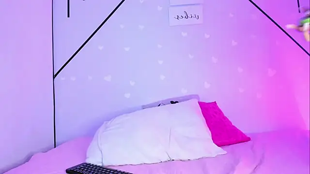 Amy_Andersonn live cam on StripChat