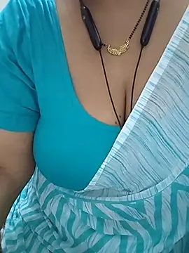 Tamil-ranjitha07 live cam on StripChat