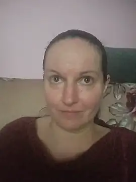 BustyLadyAlma live cam on StripChat