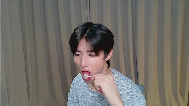Lumi-ya on Stripchat