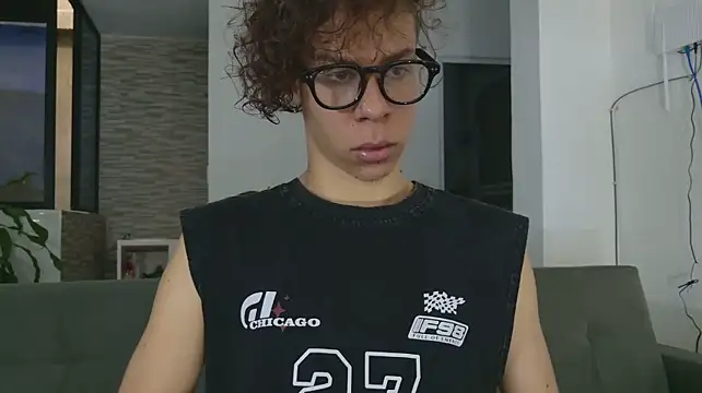 grey___27 webcam