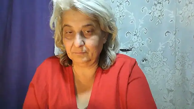 ExquisiteMature webcam