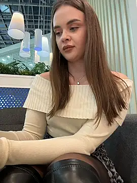 KristiRich webcam