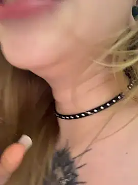 adult cam show Coconut Milk