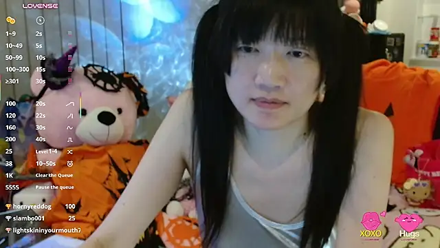 SilViAjpn live cam on StripChat