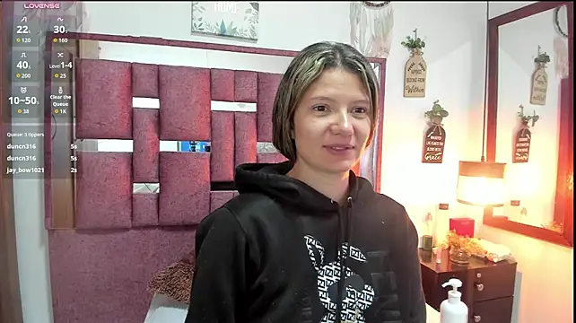 sofy_bonnet1 live cam on StripChat