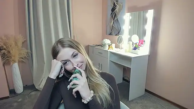 EddieSabha live cam on StripChat