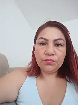 Agata_Traviesa live cam on StripChat