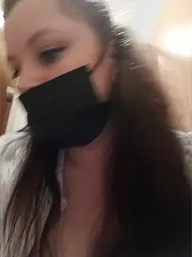 sassy_pants (F young) - show boobs in crowded🍔 KING