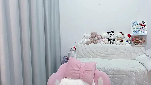 lucky-tt live cam on StripChat
