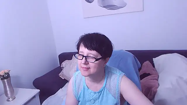 ChristaRose live cam on StripChat