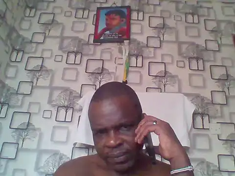Chumba_001 live cam on StripChat