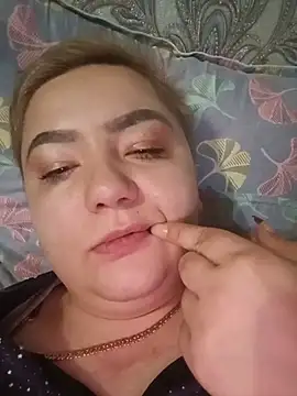 Tina_Mirabella live cam on StripChat