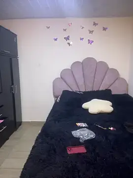 mia_dollce_ live cam on StripChat