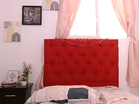 laurahorny69 (F young) - SPANK TITS :fire:
