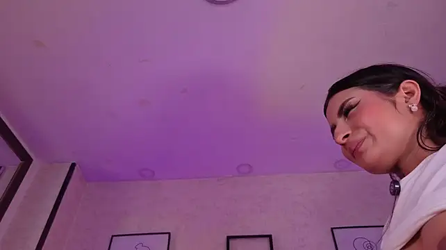 celine_carter (F young) - SPRAY MILK ON PUSSY AND RIB