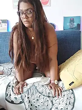 morenavanilla (G milf) - Scopata in live di compleanno 🎂💦🫦